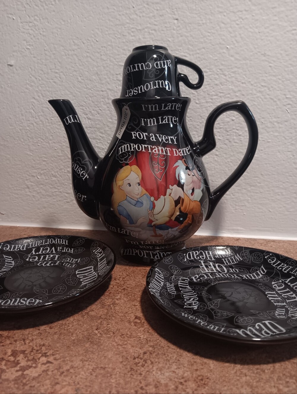 Alice In Wonderland Teapot And Saucers